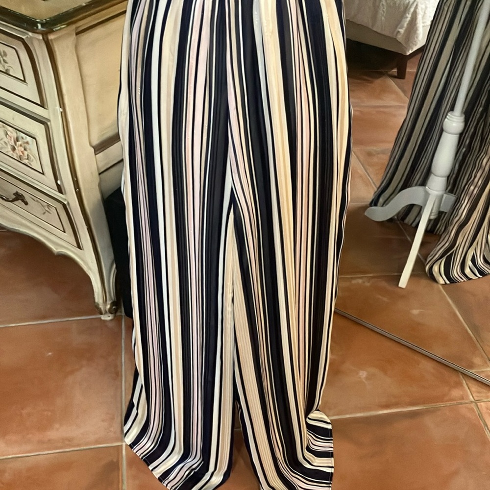 Striped V-Neck Ruffle Jumpsuit - Picture 4 of 6